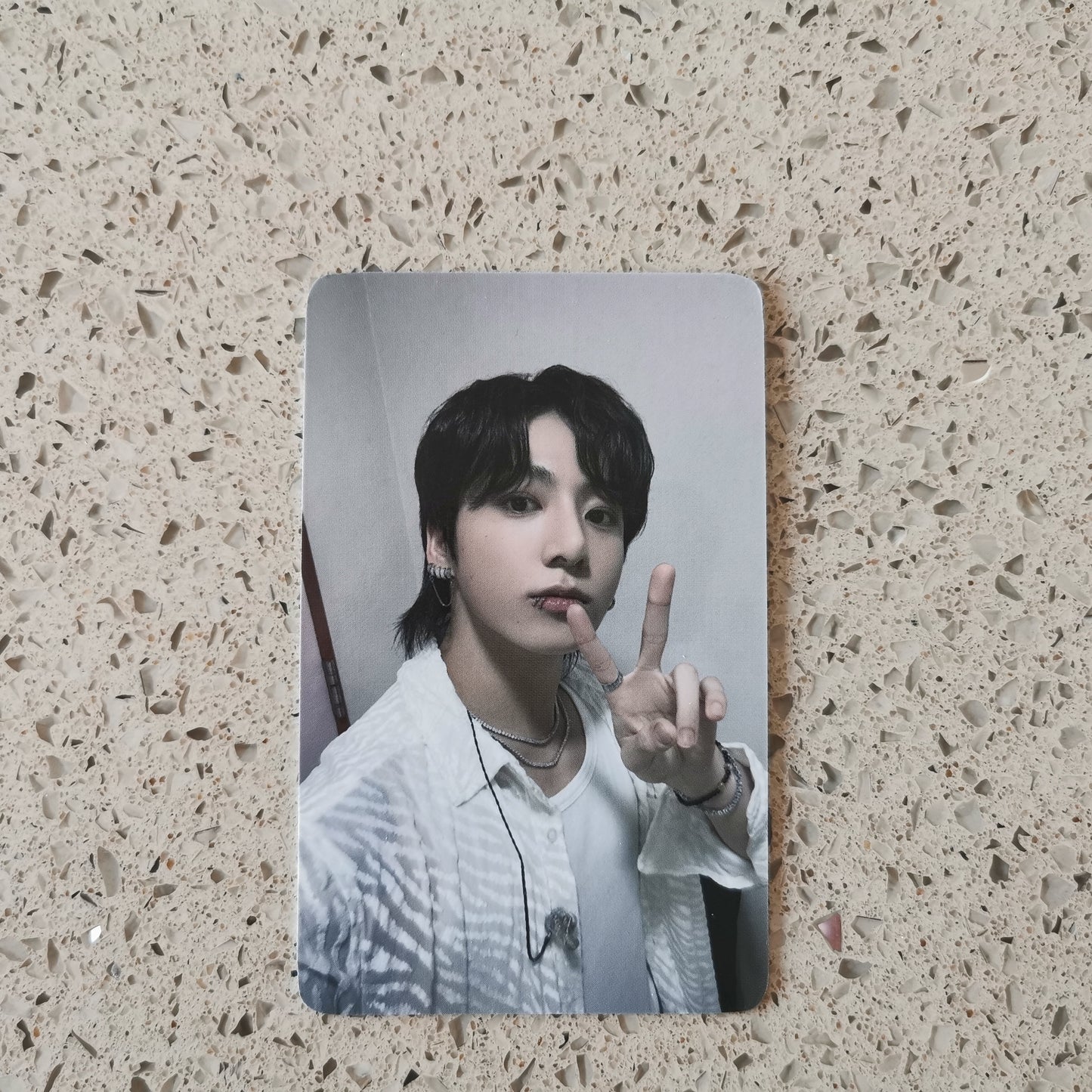 JUNGKOOK - SOUNDWAVE GOLDEN LUCKY DRAW PHOTOCARDS