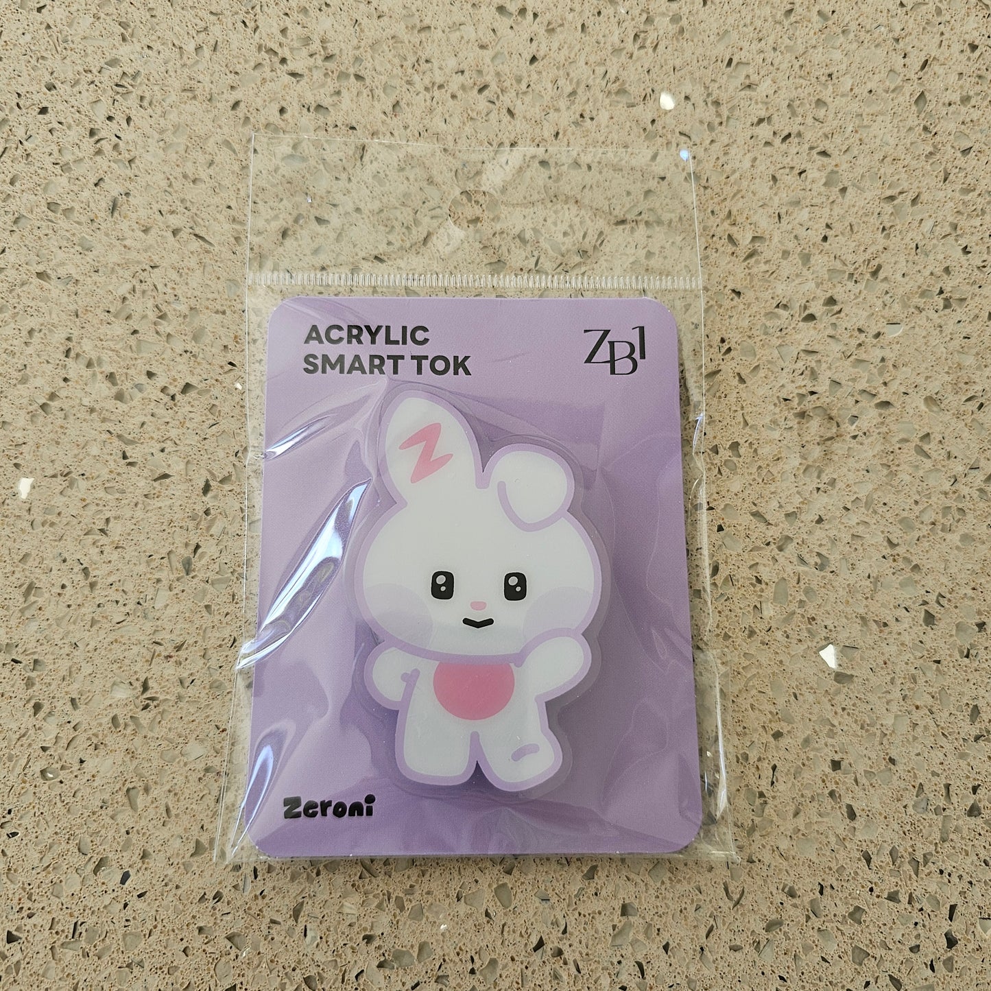 ZEROBASEONE OFFLINE POP-UP STORE MERCH - SMART TOK