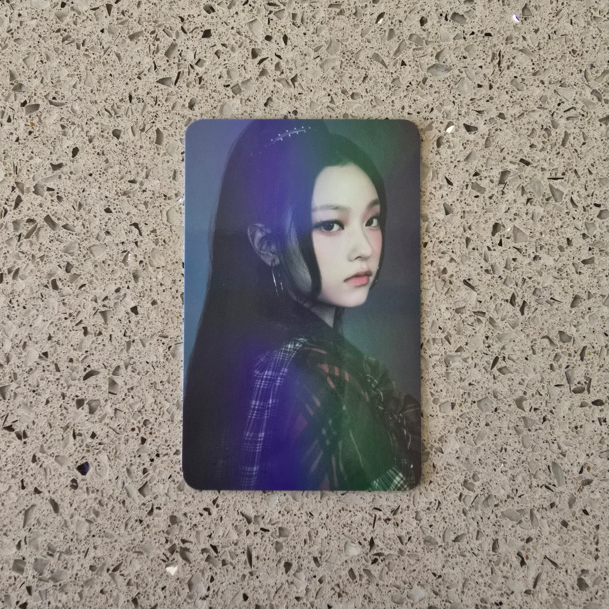 NEWJEANS - HOW SWEET ALADIN HOLOGRAPHIC PHOTOCARDS