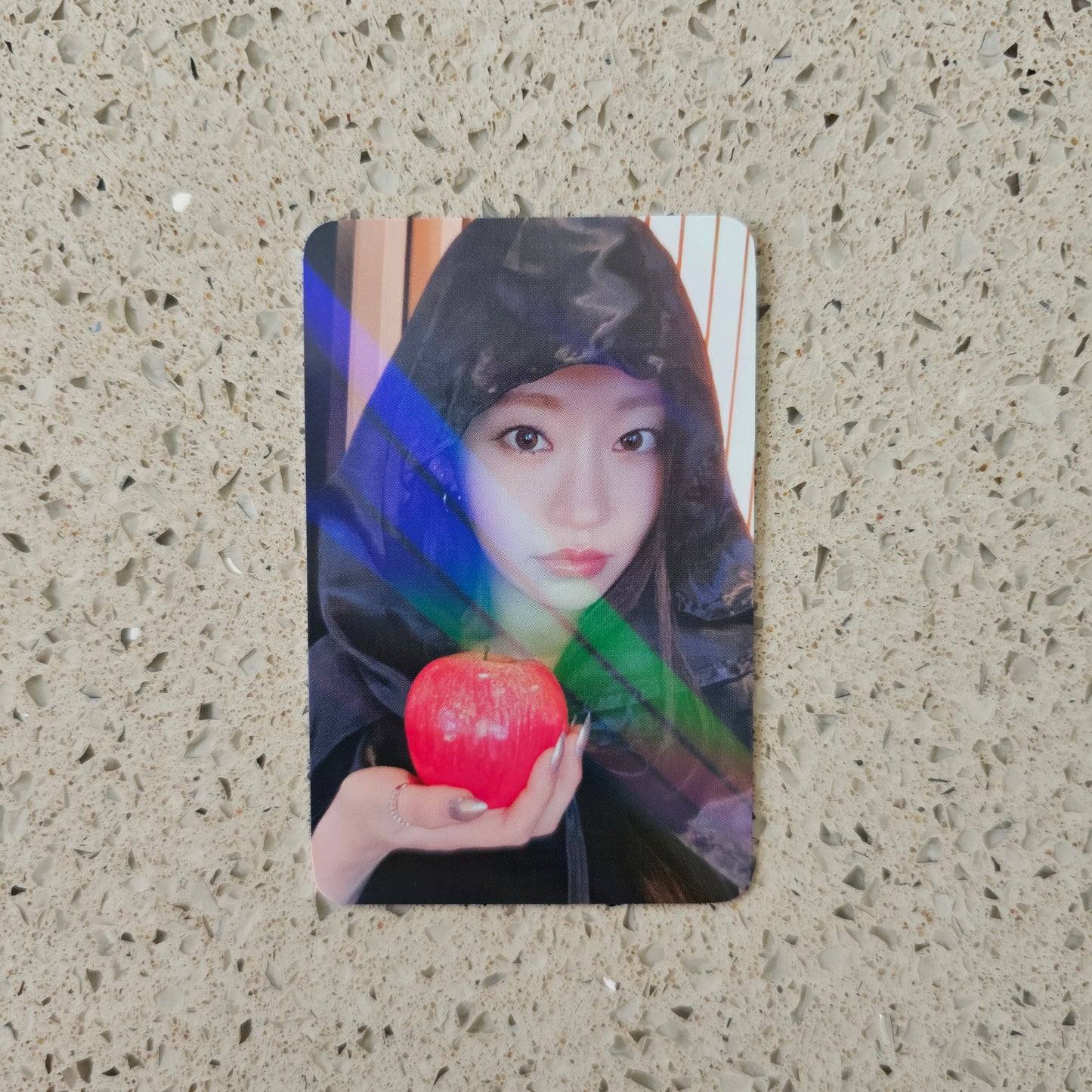 KISS OF LIFE - LOSE YOURSELF MAKESTAR POB HOLOGRAM PHOTOCARDS (WITCH VER.)