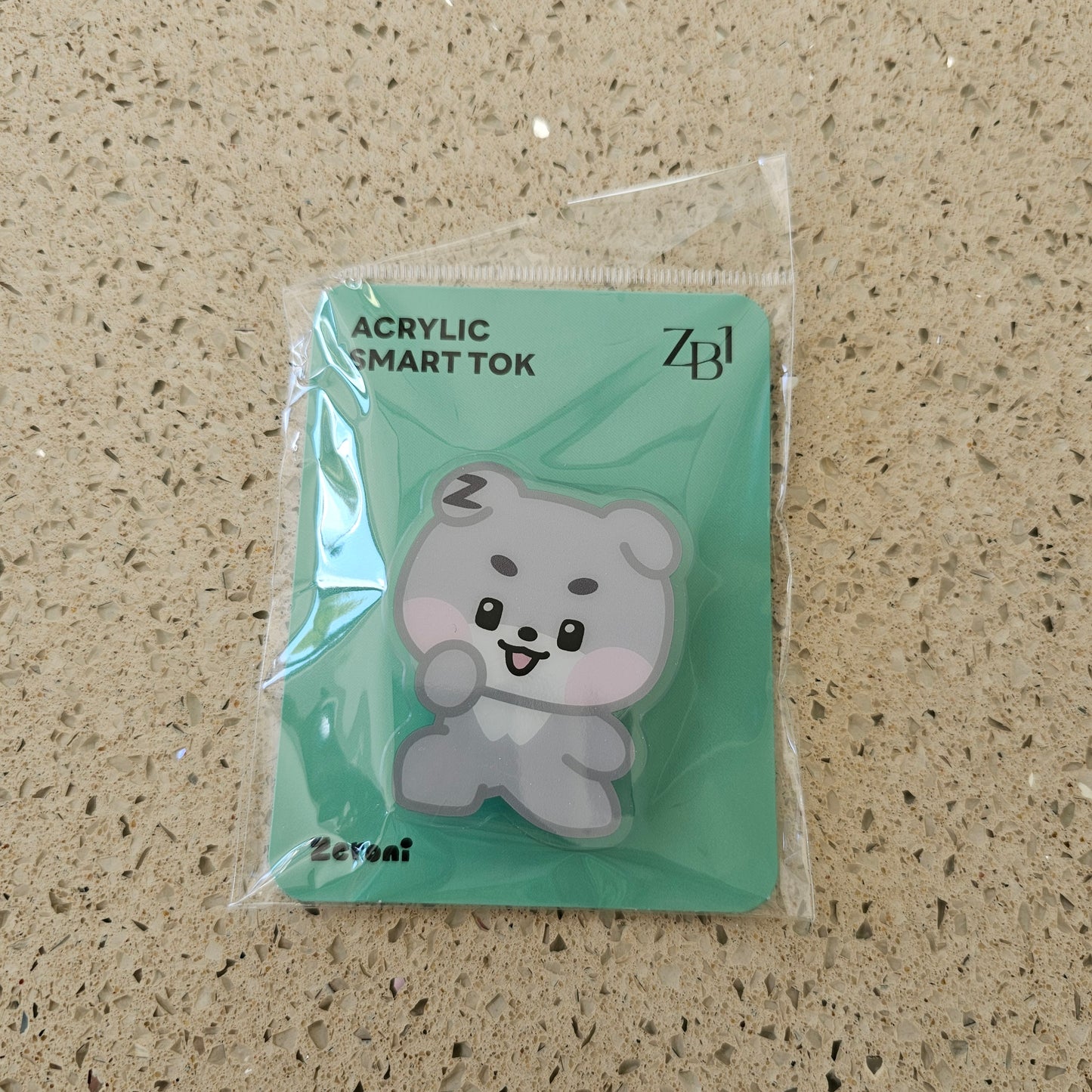 ZEROBASEONE OFFLINE POP-UP STORE MERCH - SMART TOK