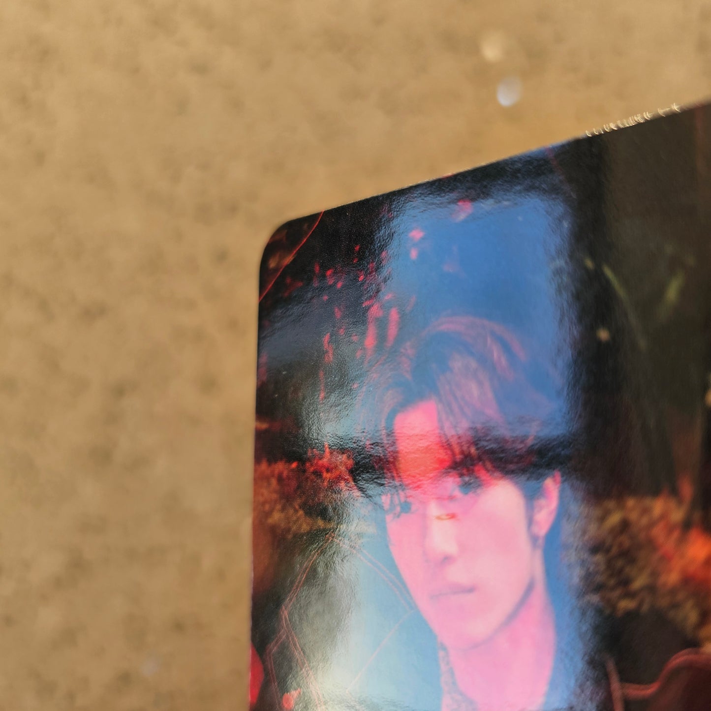 [DAMAGED] WAYV - KICK BACK OWHAT LUCKY DRAW PHOTOCARD (HENDERY VER.)