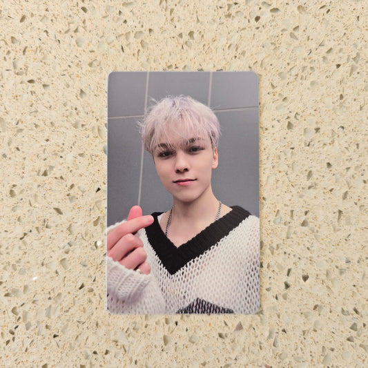 SEVENTEEN - FML PHOTOCARD (VERNON VER.)