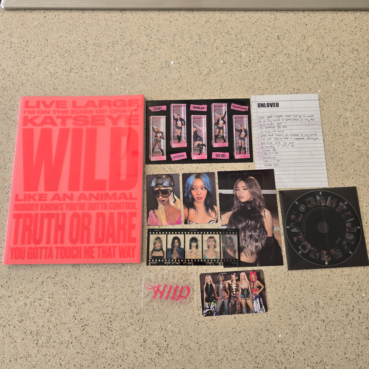 [OPENED] KATSEYE - WILD