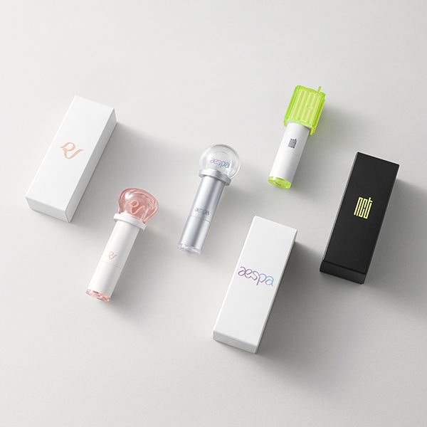 PRE-ORDER - OA.SM FANSIGNAL / LIGHTSTICK LIP BALM