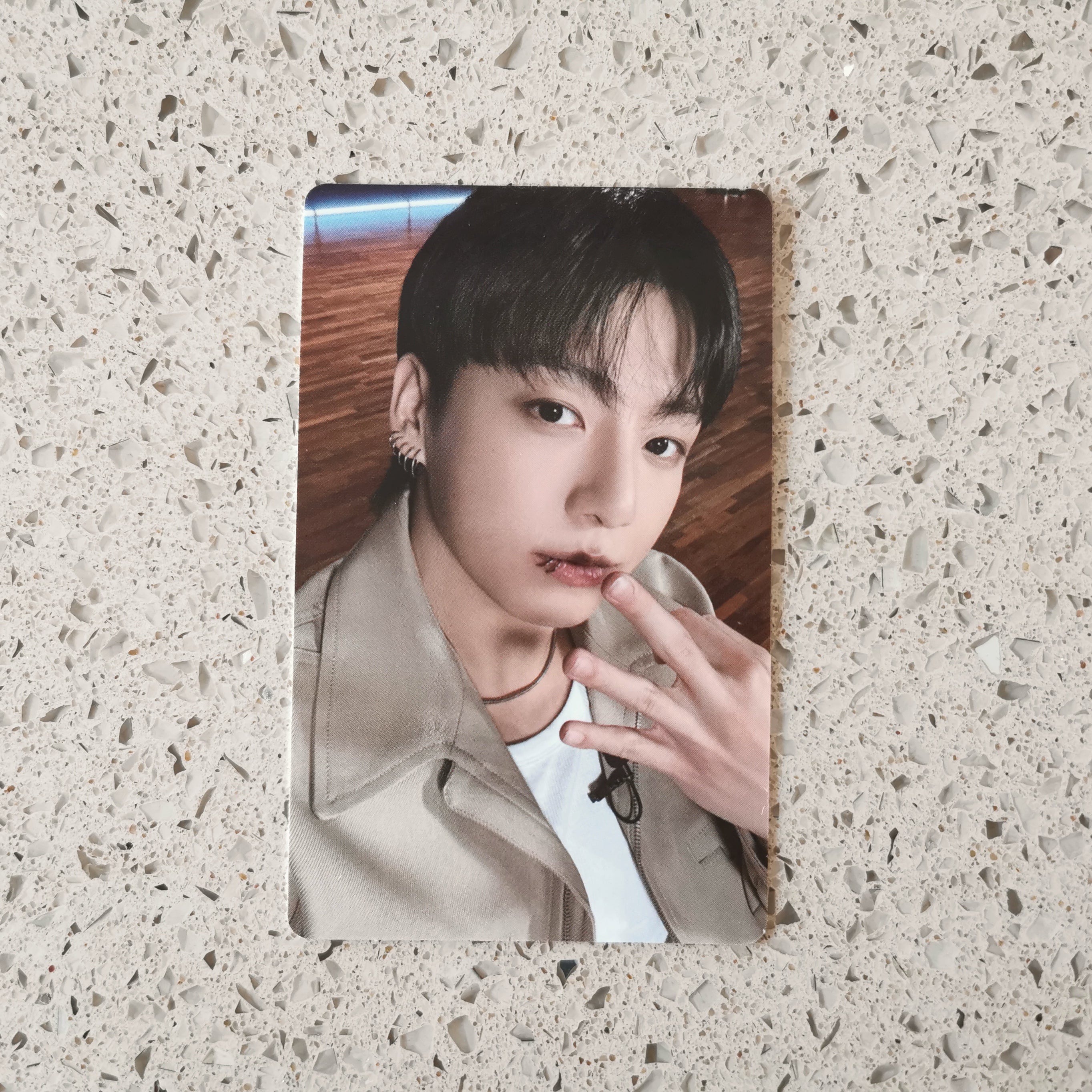 JUNGKOOK - M2U GOLDEN LUCKY DRAW PHOTOCARDS – Yes Idol - Kpop