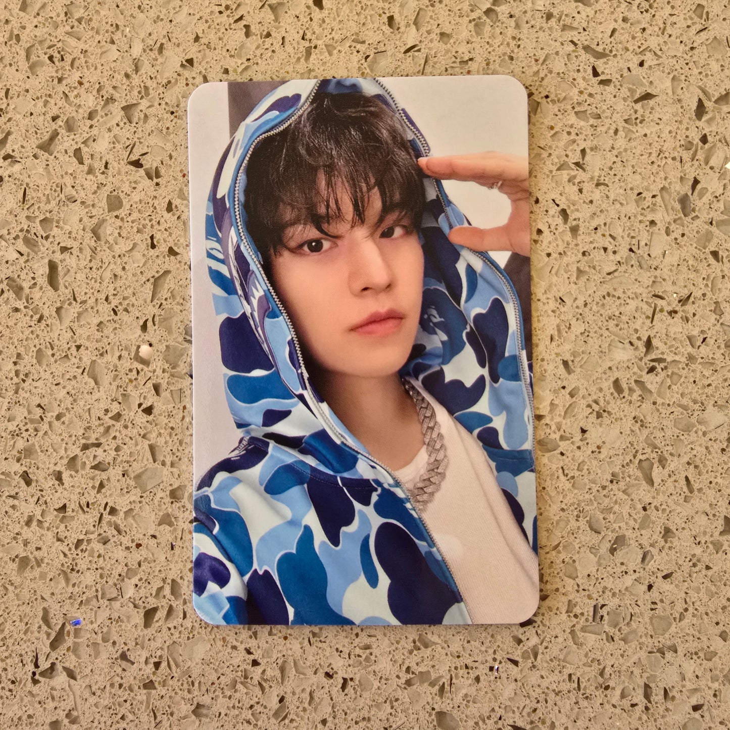 STRAY KIDS - DOMINATE : CELEBRATE WORLD TOUR REAL TOUCH QR PHOTOCARDS