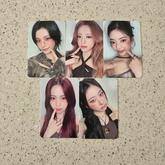 ITZY - GIRLS WILL BE GIRLS SPECIAL EDITION MUSIC KOREA POB PHOTOCARDS