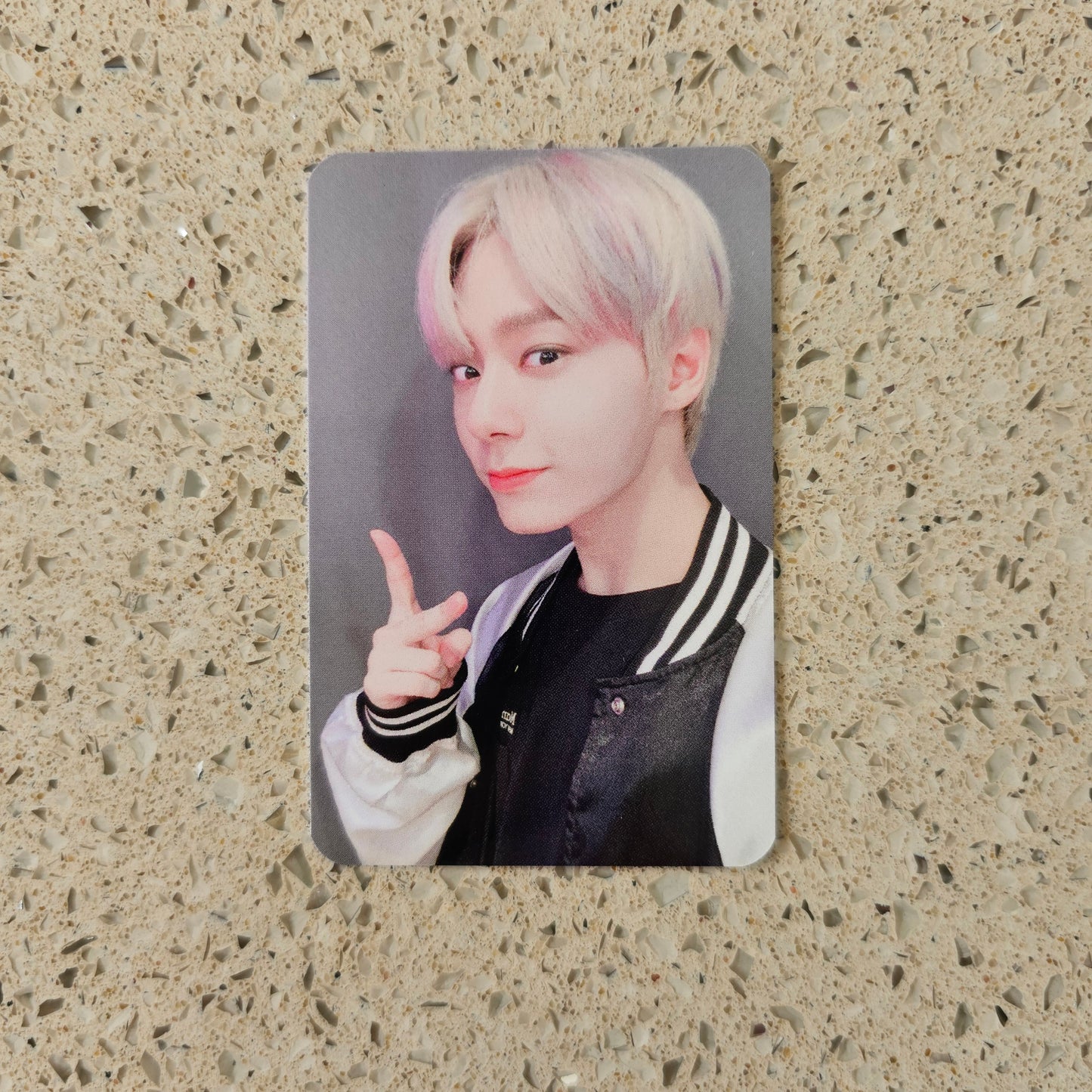 ONEUS - LIVED MAKESTAR LUCKY DRAW PHOTOCARDS