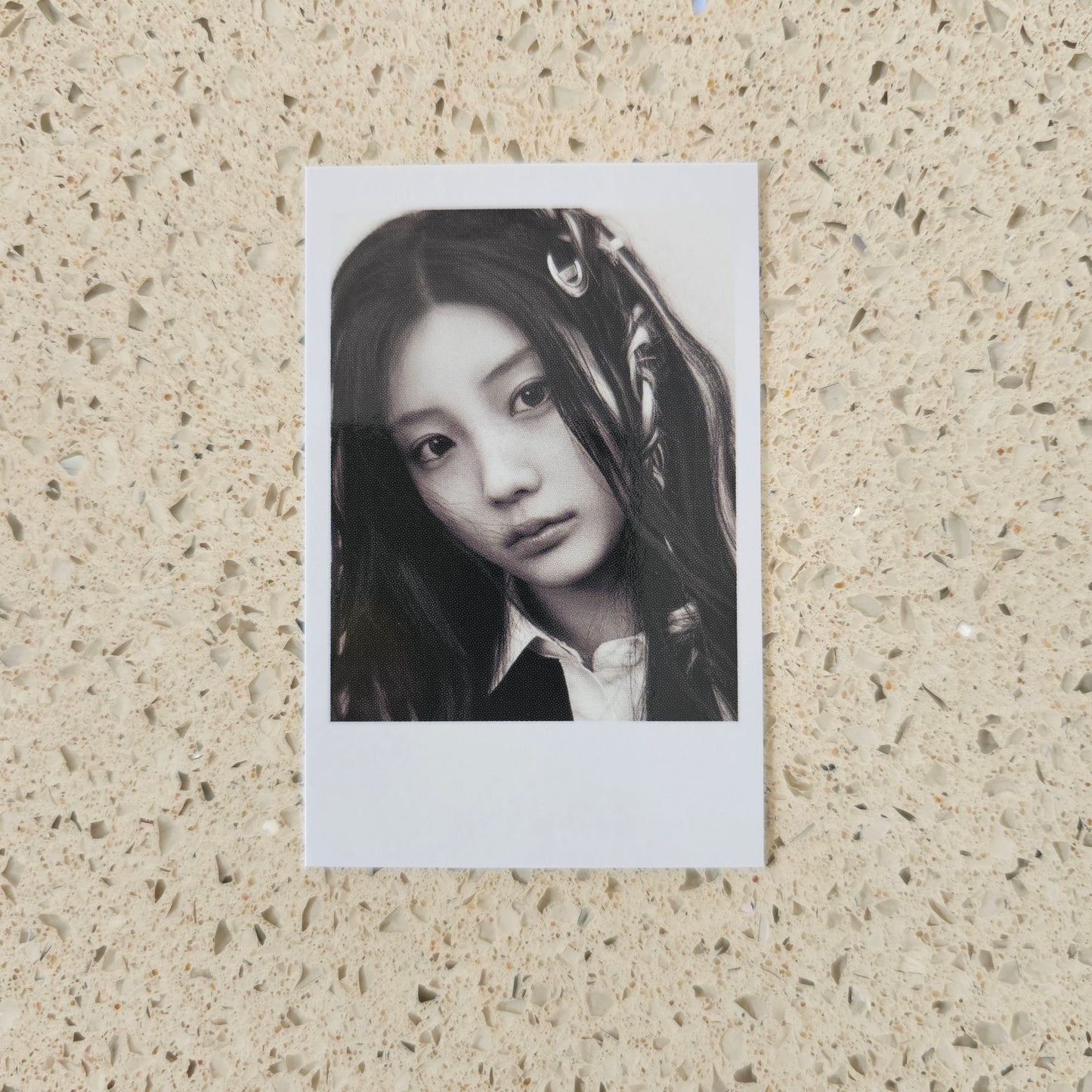 ILLIT - BOMB MUSIC KOREA POB PHOTOCARDS