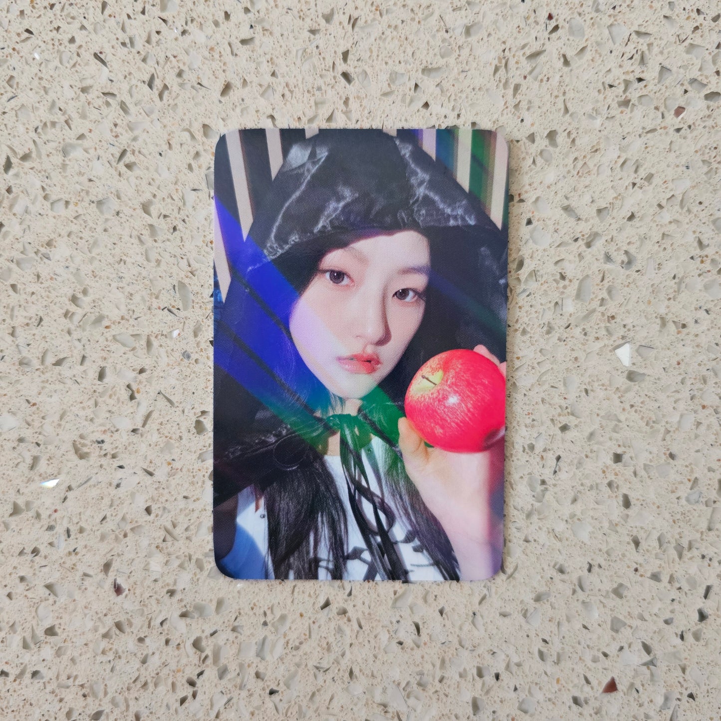 KISS OF LIFE - LOSE YOURSELF MAKESTAR POB HOLOGRAM PHOTOCARDS (WITCH VER.)