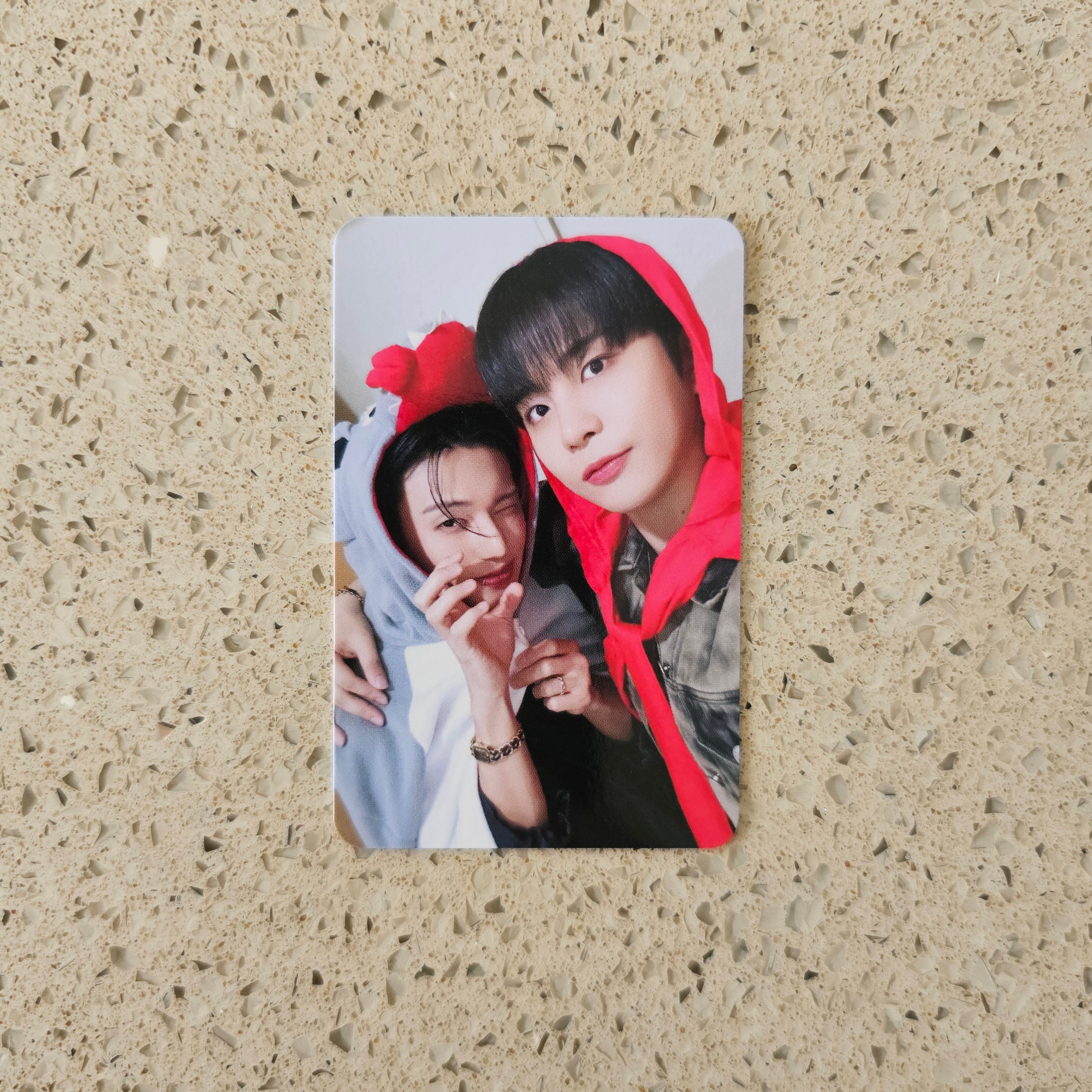 ATEEZ - GOLDEN HOUR MAKESTAR PHOTOCARDS (UNIT RED CAPE & WOLF VER