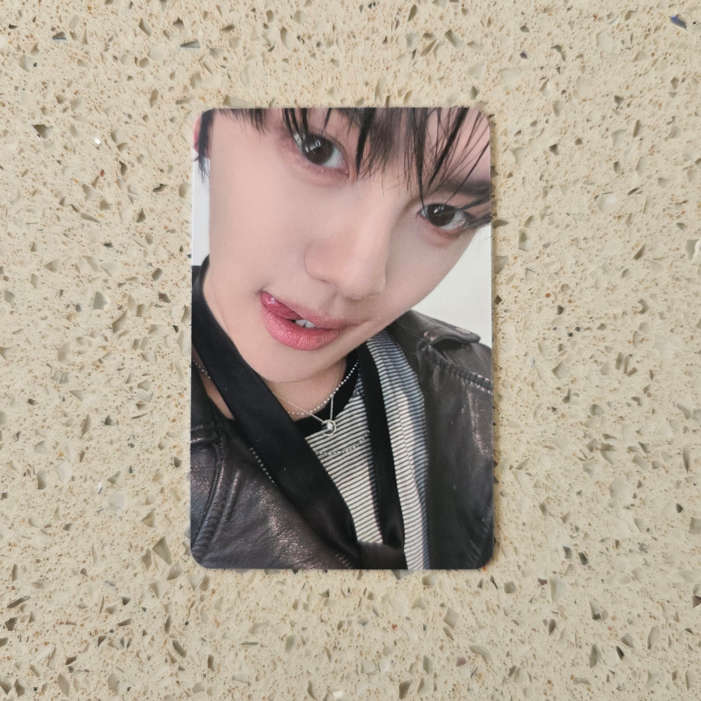 ZEROBASEONE - NEVER SAY NEVER MUSICPLANT POB PHOTOCARDS (PHOTOBOOK VER.)