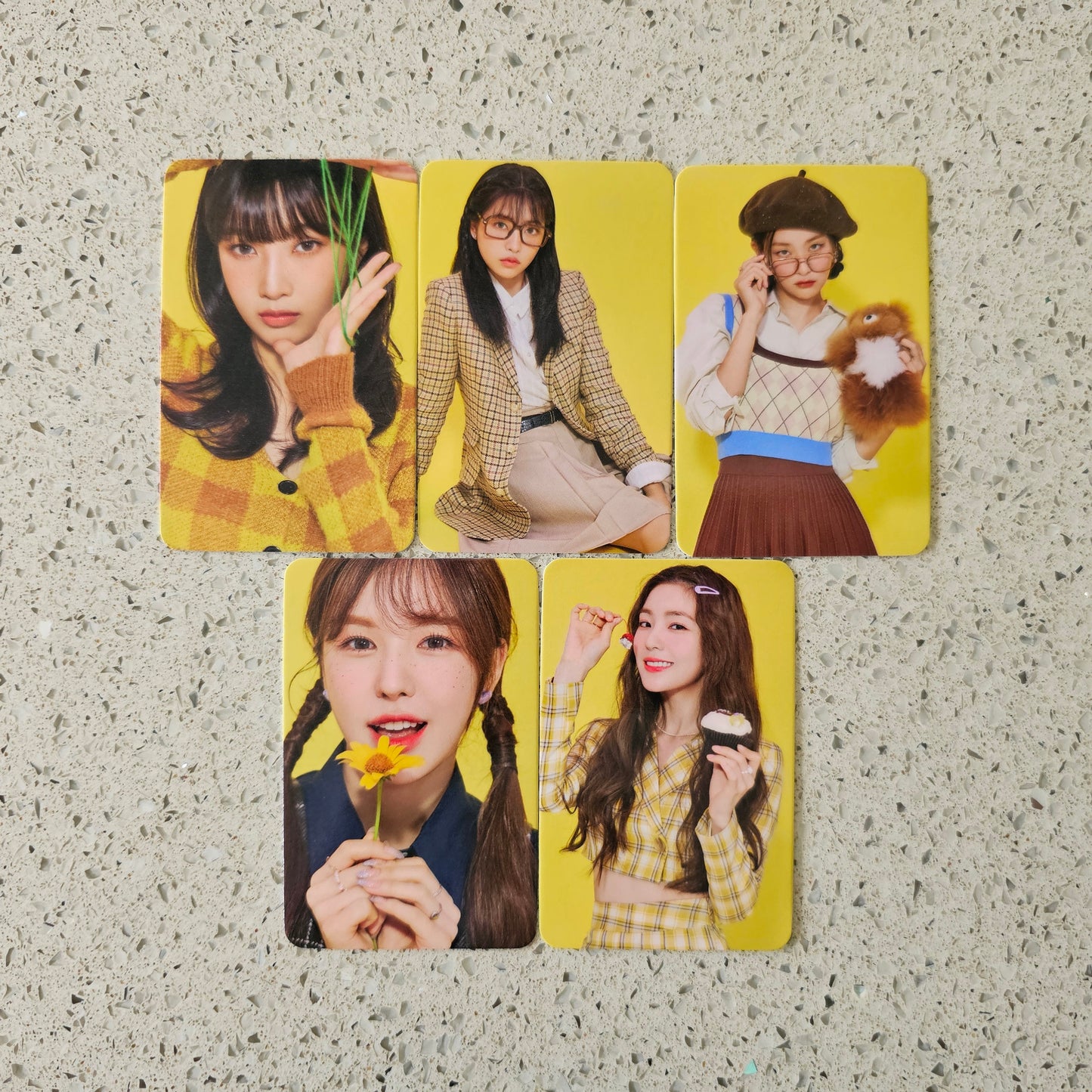 RED VELVET - 2023 SEASON'S GREETINGS MUSIC KOREA POB PHOTOCARDS