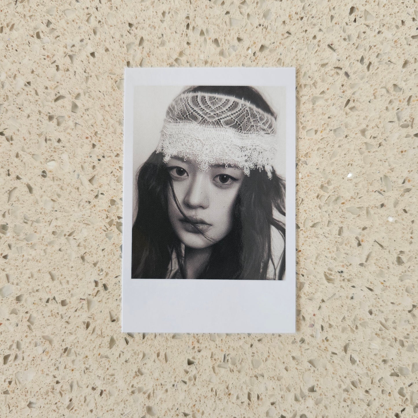 ILLIT - BOMB MUSIC KOREA POB PHOTOCARDS