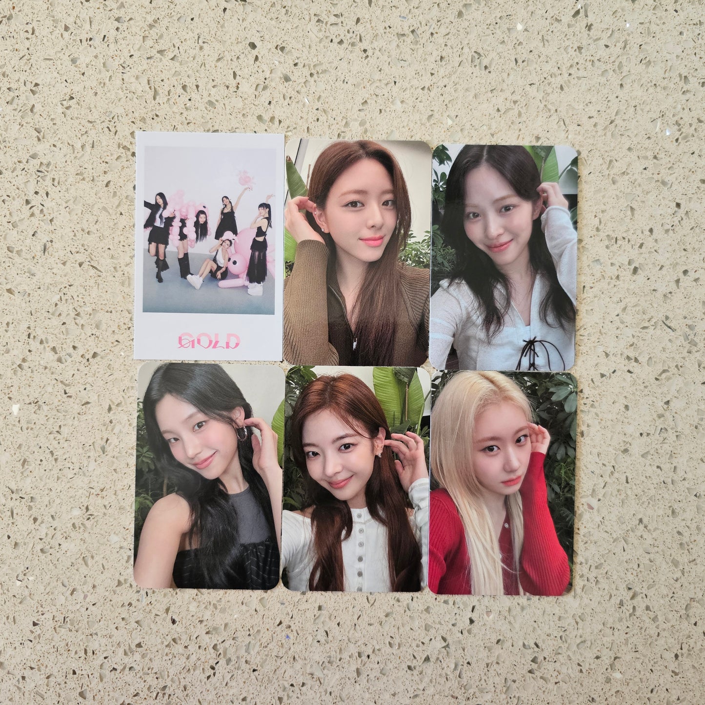 ITZY - GOLD MUSIC KOREA POB PHOTOCARDS