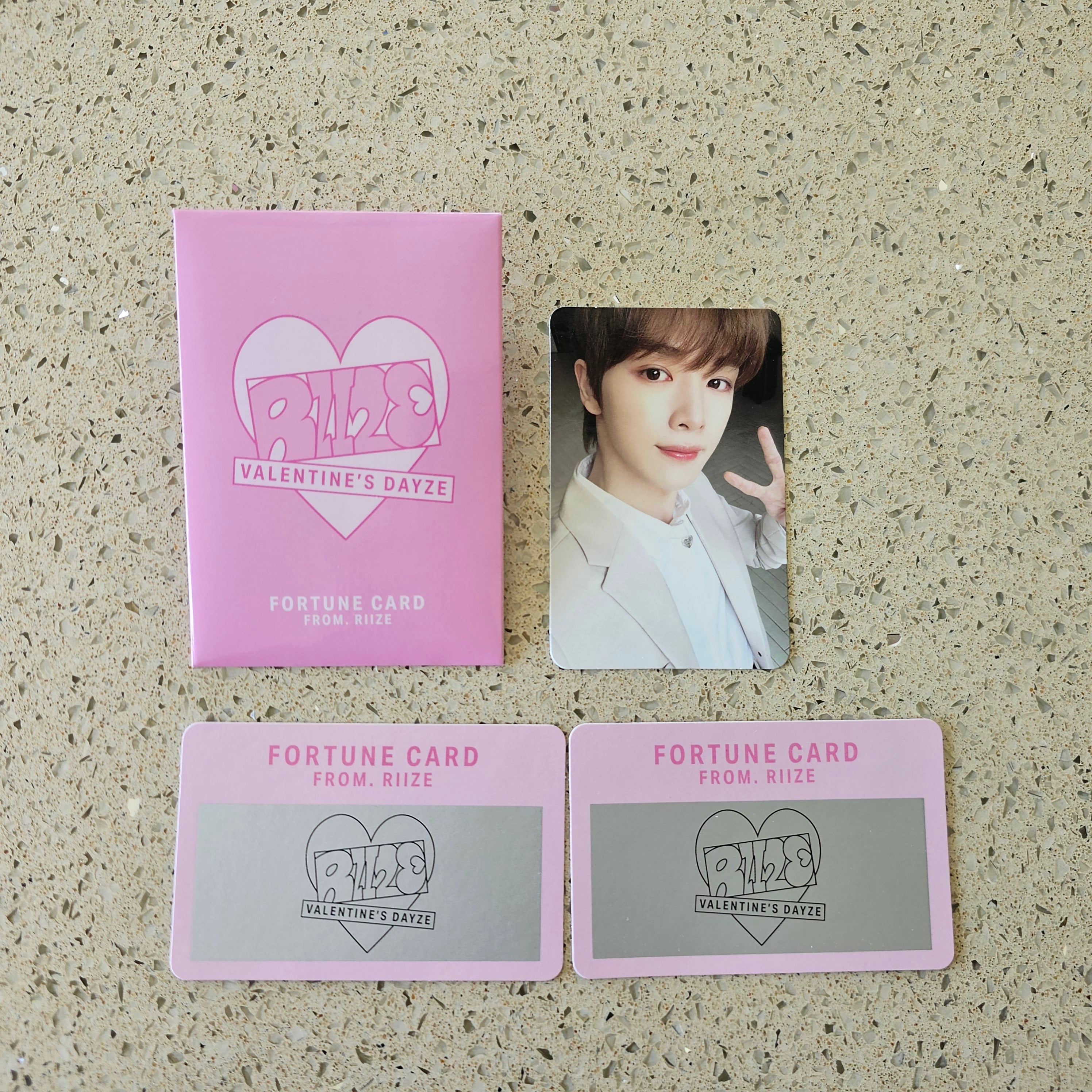 RIIZE - VALENTINE'S DAYZE FORTUNE SCRATCH PHOTOCARD SET - SUNGCHAN