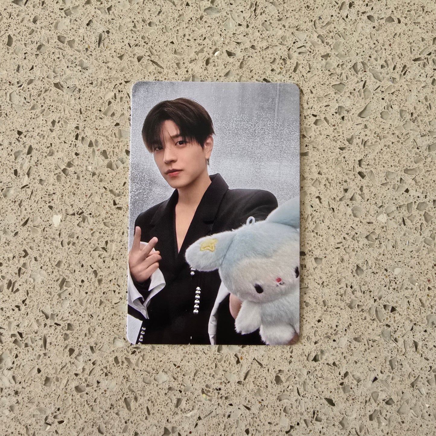 STRAY KIDS RUN IT OFFLINE POP-UP STORE PHOTOCARDS