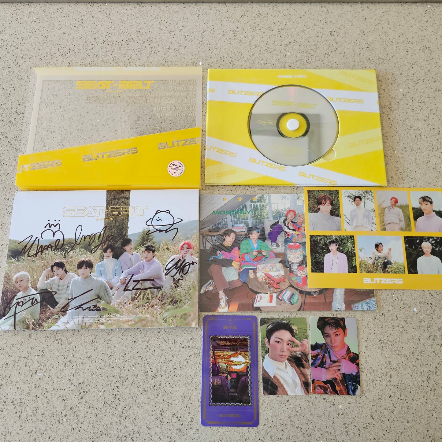 [ALL MEMBER SIGNED] BLITZERS - SEAT-BELT