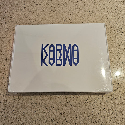 [DAMAGED] STRAY KIDS - KARMA (PHOTOBOOK VER.)