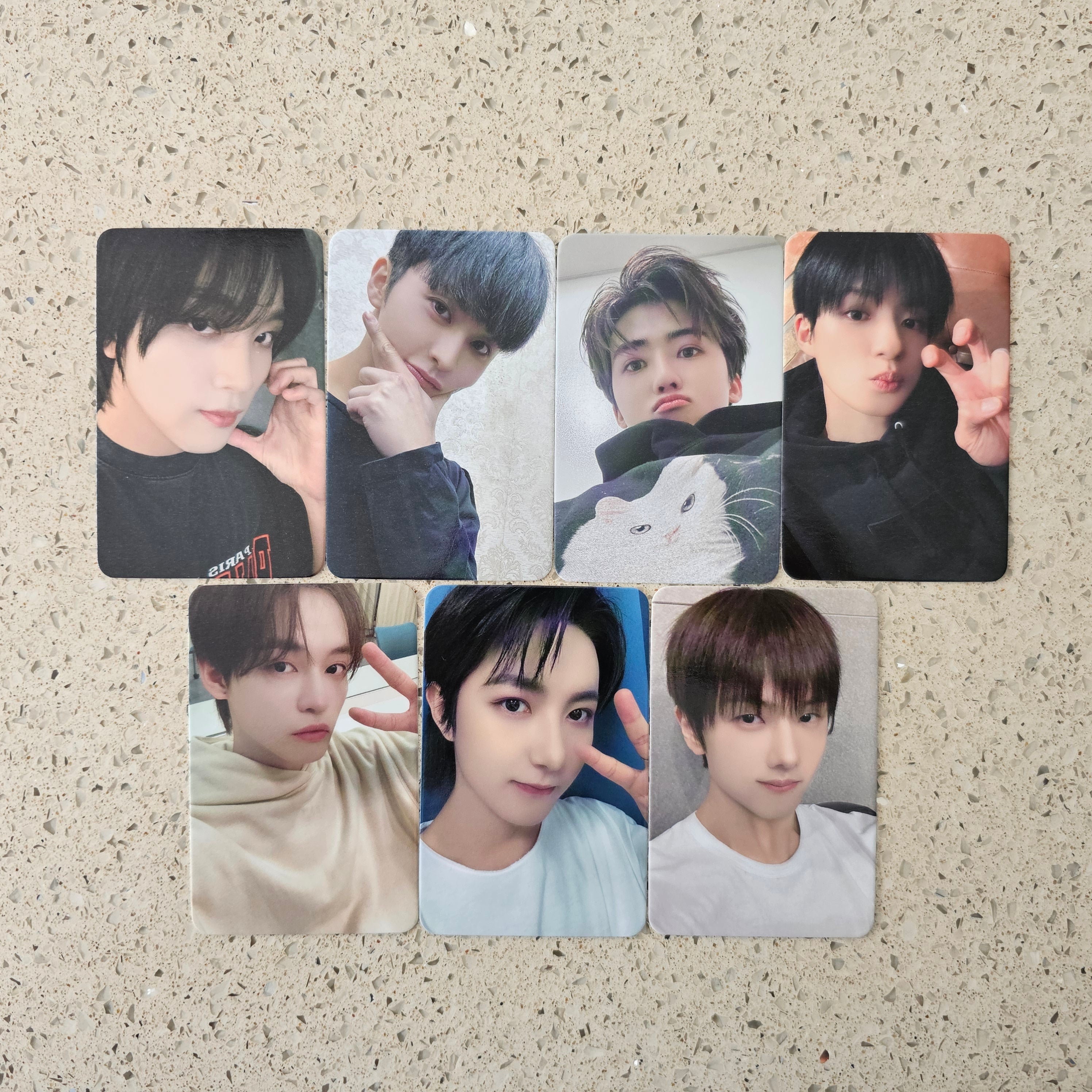 Selling nct photocards