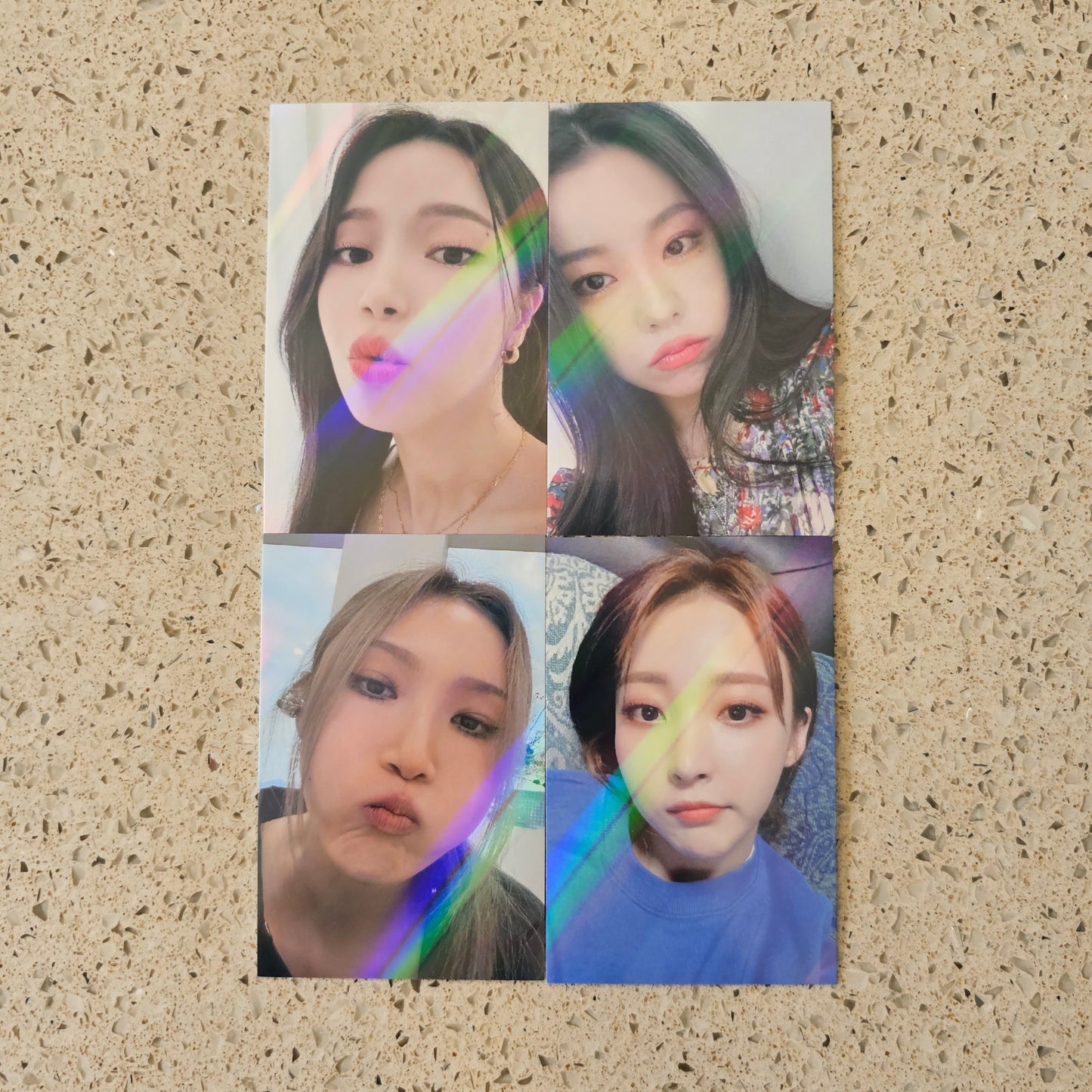 MAMAMOO - WAW MAKESTAR POB HOLOGRAPHIC PHOTOCARDS