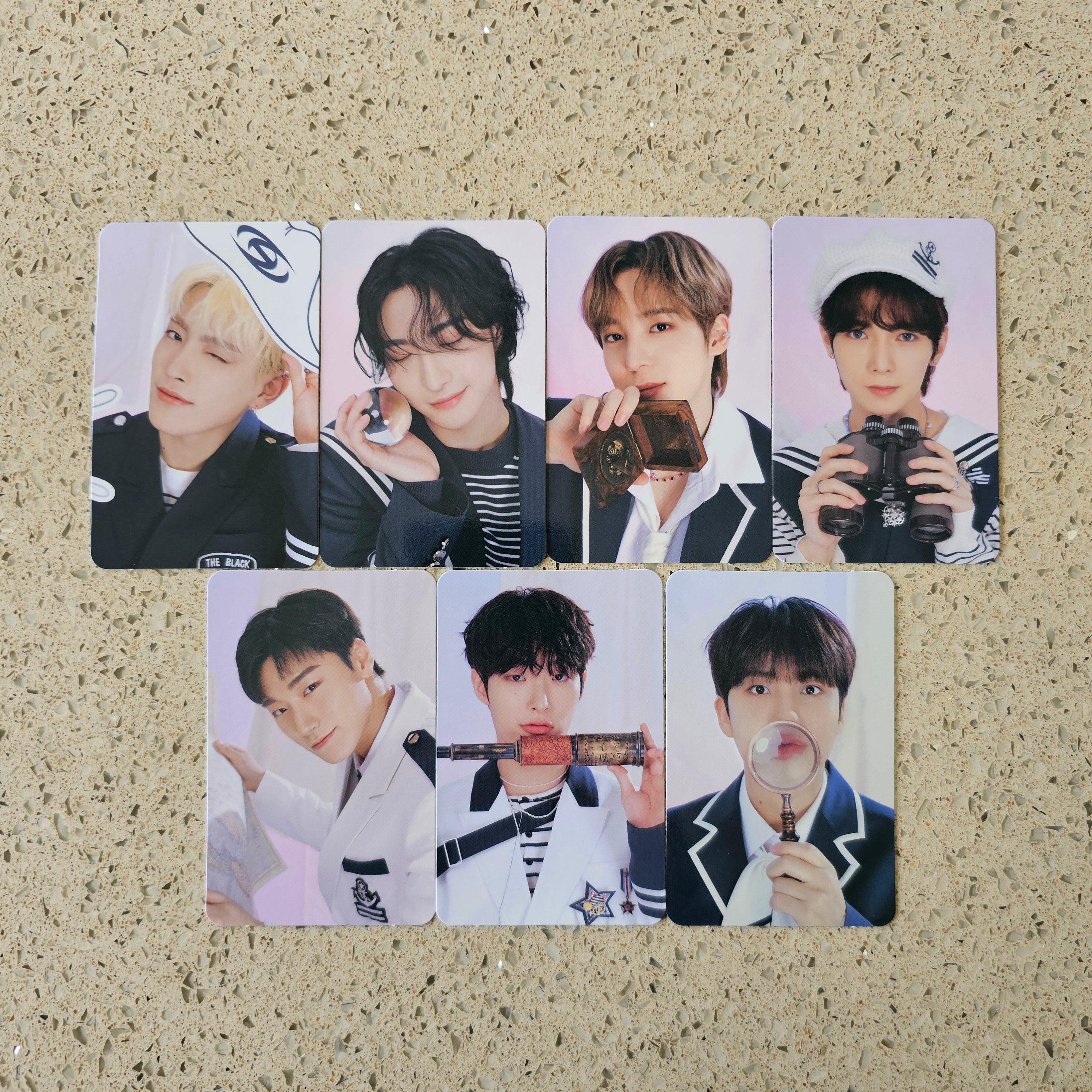 ATEEZ ① ATEEZ 8th Mini Album The World EP.1 : Movement Official ID card