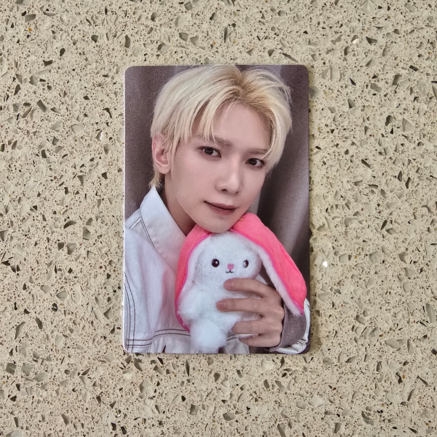 ATEEZ - GOLDEN HOUR: PART 4 TOKTOQ POB PHOTOCARDS (STRAWBERRY BUNNY VER.)