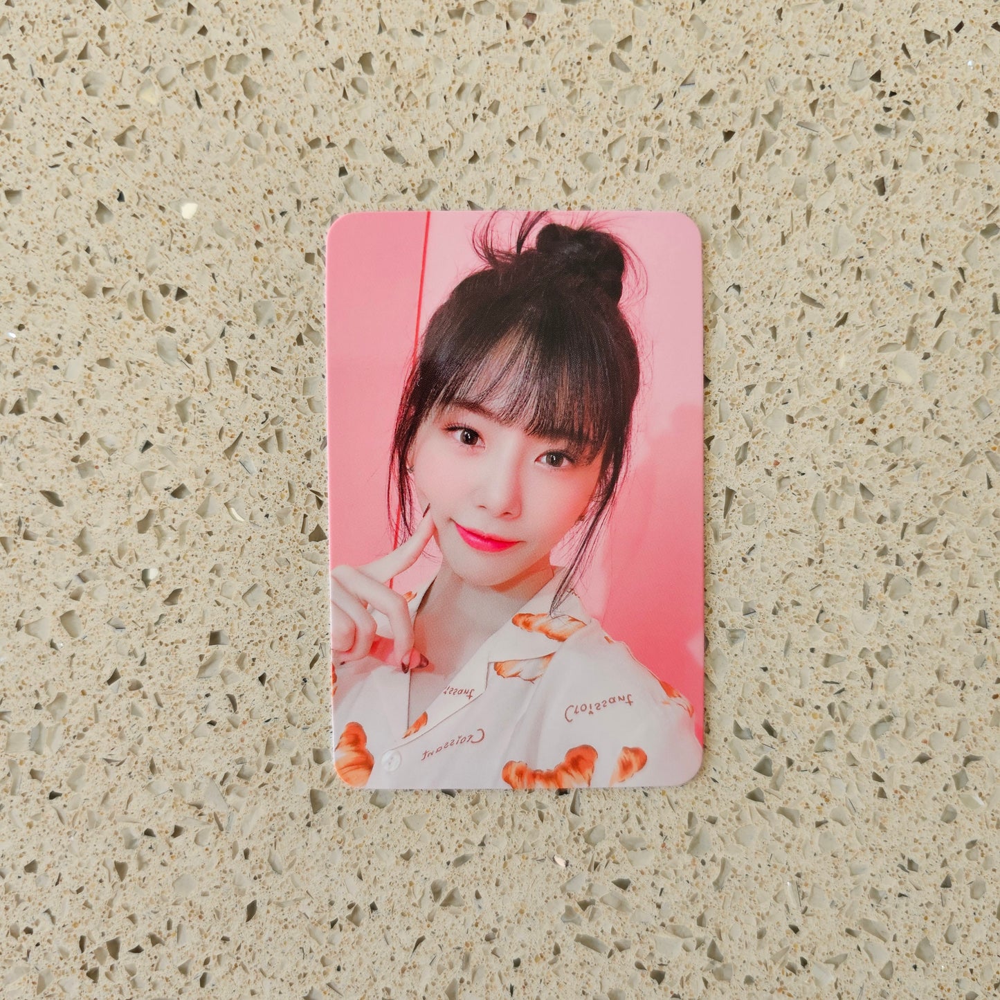 DREAMCATCHER - 2022 SEASON'S GREETINGS MUSIC KOREA POB PHOTOCARDS