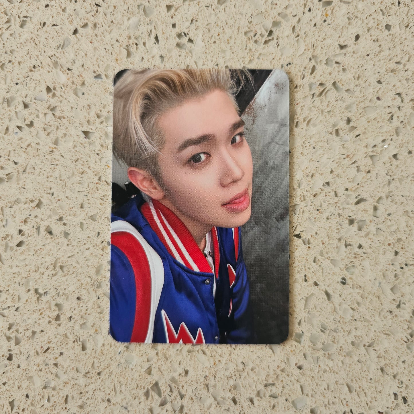 ZEROBASEONE - NEVER SAY NEVER MUSICPLANT POB PHOTOCARDS (PHOTOBOOK VER.)