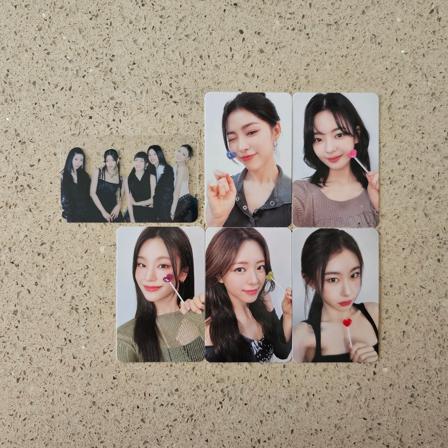 ITZY - GOLD MAKESTAR POB PHOTOCARDS